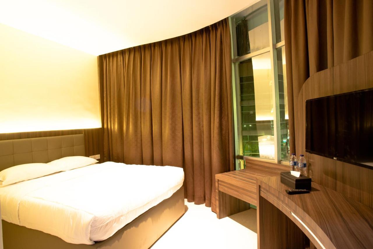 Ak Hotel Nagoya Hill Batam Exterior foto
