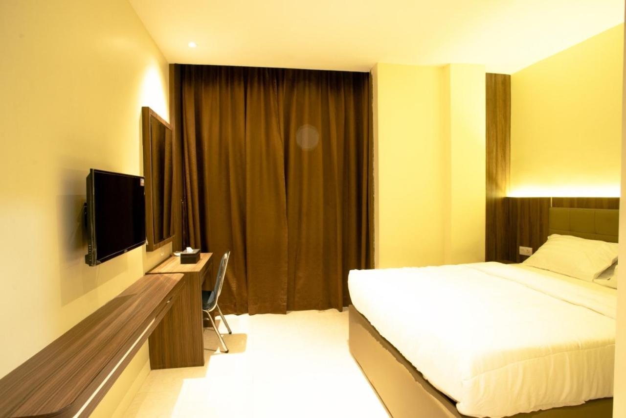 Ak Hotel Nagoya Hill Batam Exterior foto