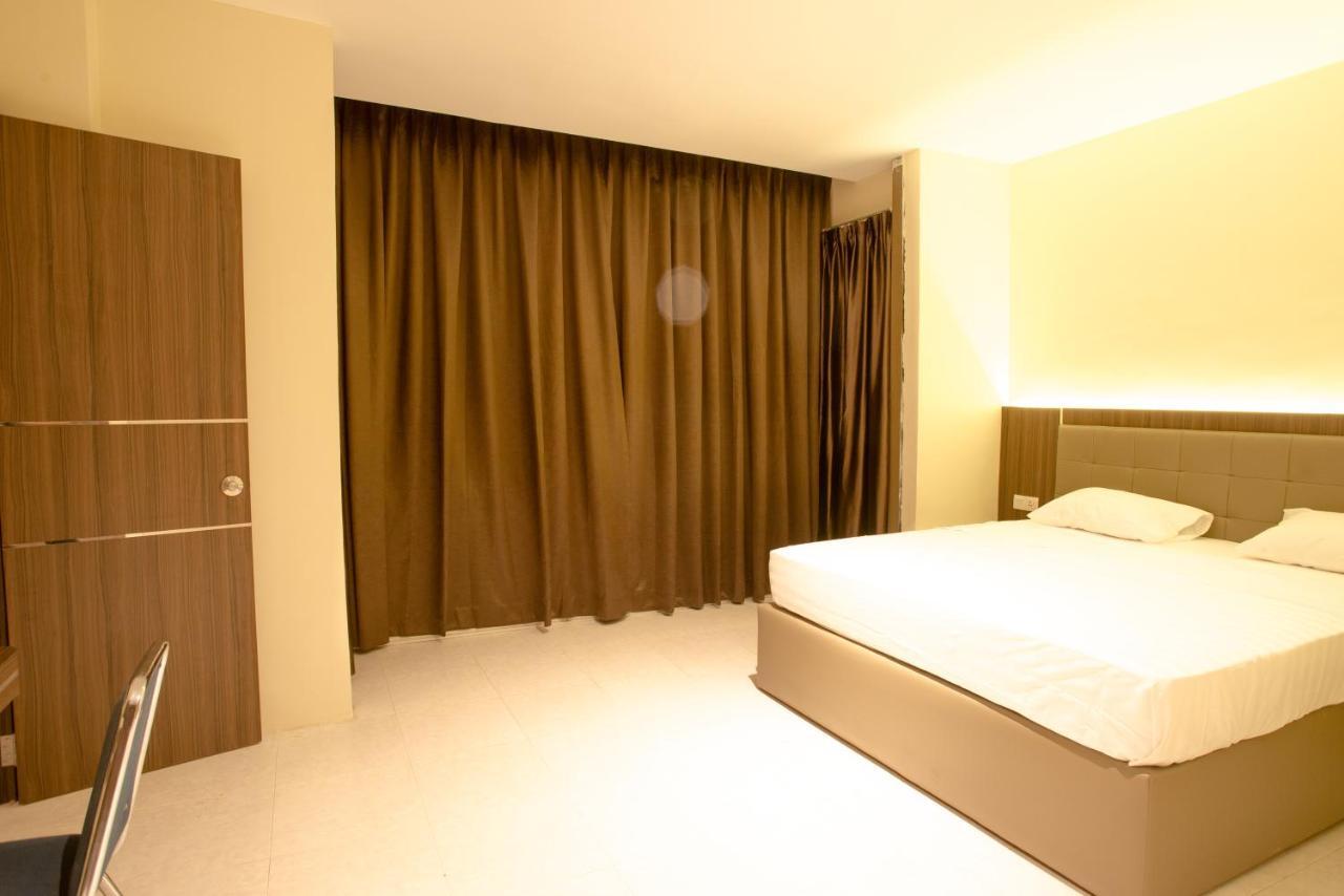 Ak Hotel Nagoya Hill Batam Exterior foto